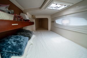 bed, Leopard 38, catamaran for sale
