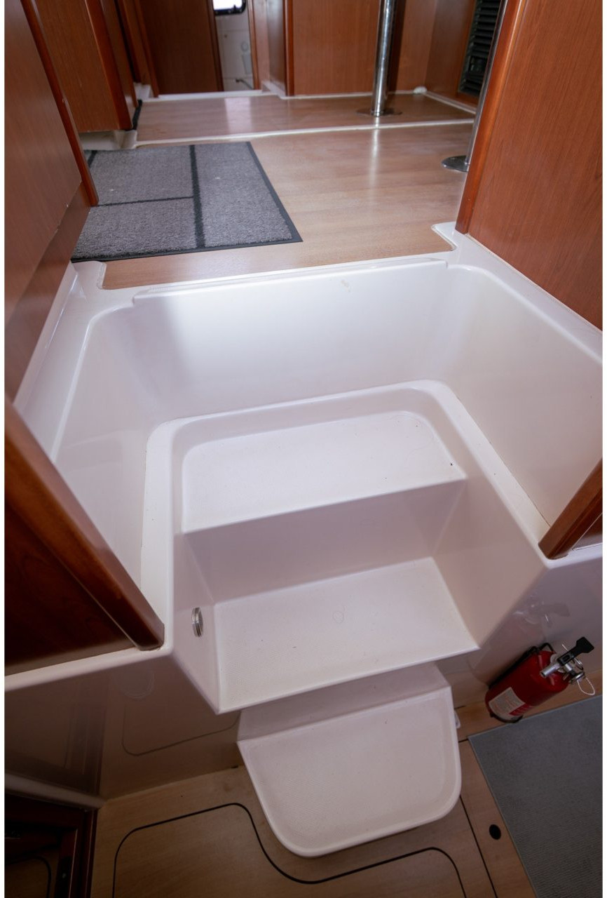 interior, Leopard 38, catamaran for sale