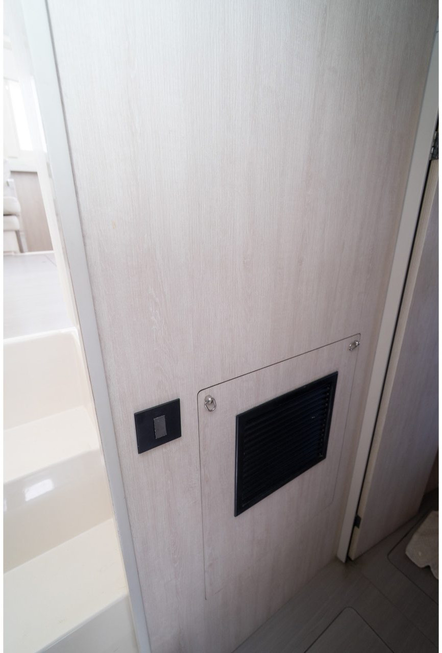 electrical, Leopard 40, catamaran for sale