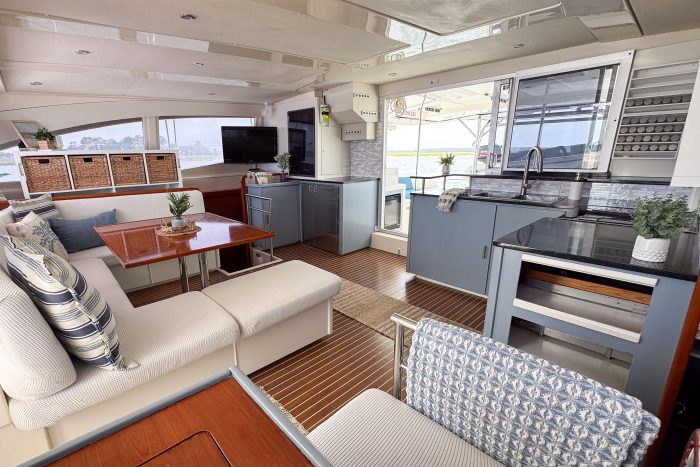 salon, Leopard 48, catamaran for sale
