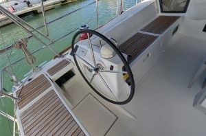 helm, Beneteau 45 Oceanis, sailboat for sale