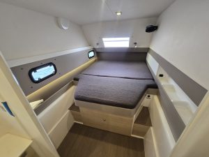 bed, Bali 4.3, catamaran for sale