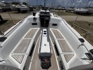 deck, Jeanneau 349, sailboat for sale