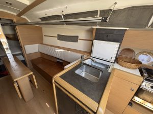 interior, Jeanneau 349, sailboat for sale
