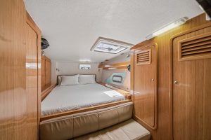 bed, St Francis 50, catamaran for sale