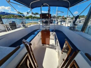 helm, Morgan 43, sailboat for sale