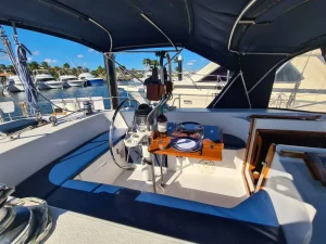 cockpit, Morgan 43, sailboat for sale