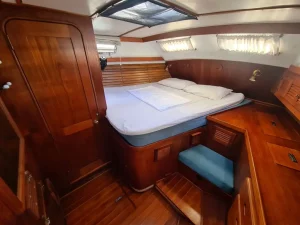 bed, Morgan 43, sailboat for sale