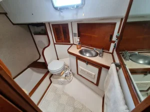 bath, Morgan 43, sailboat for sale