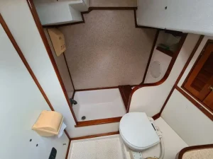 bath, Morgan 43, sailboat for sale