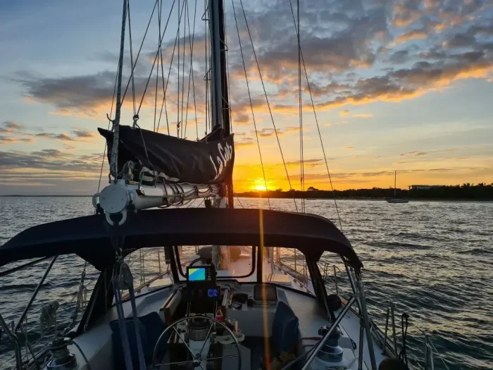helm, Morgan 43, sailboat for sale