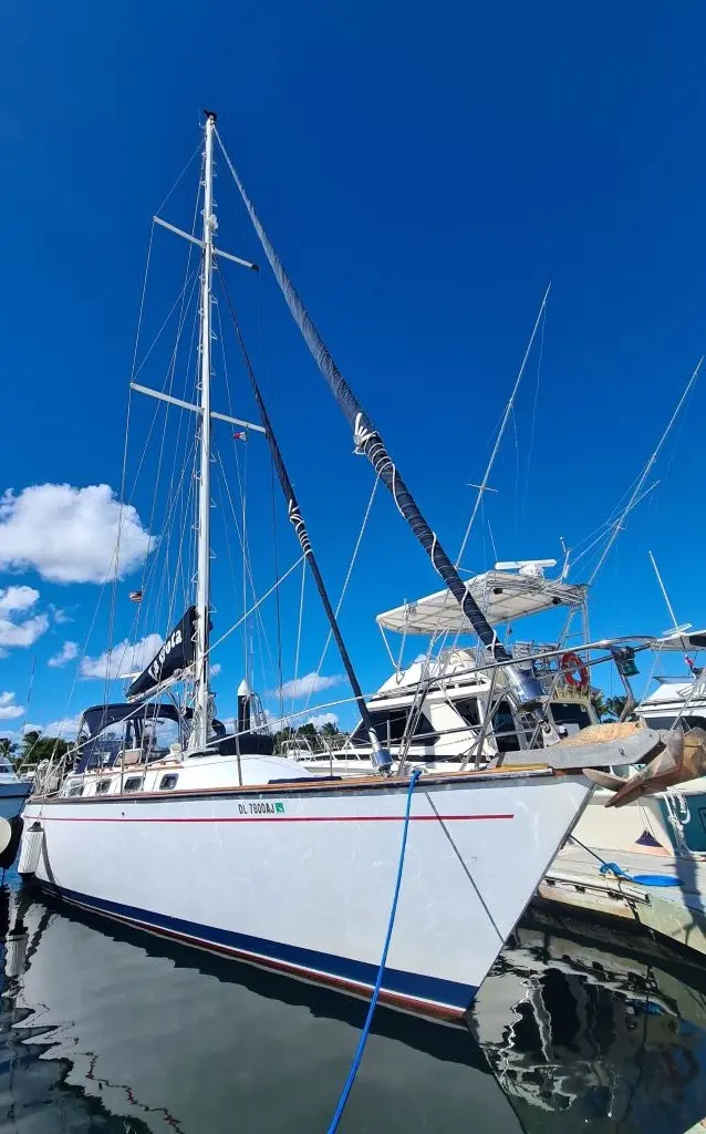 exterior, Morgan 43, sailboat for sale