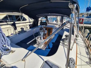 cockpit, Morgan 43, sailboat for sale