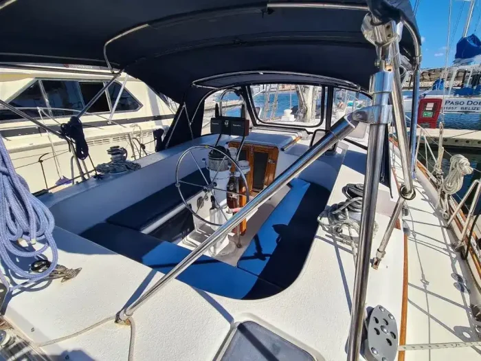 cockpit, Morgan 43, sailboat for sale