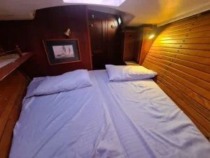 bed, Morgan 43, sailboat for sale