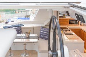 helm, Balance 526, catamaran for sale
