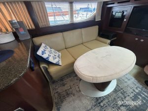 salon, Sea Ray, trawler for sale
