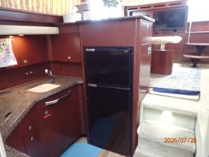 interior, Sea Ray, trawler for sale