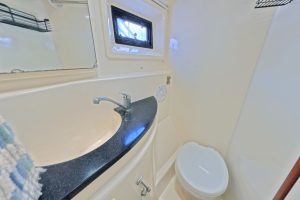 bath, Leopard 48, catamaran for sale