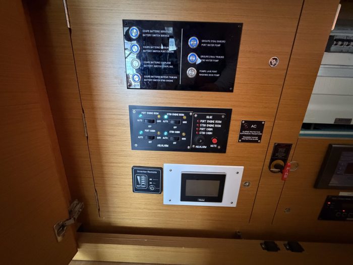 navigation station, Lagoon 620, catamaran for sale