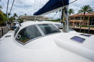 deck, Privilege 435, catamaran for sale