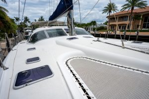 deck, Privilege 435, catamaran for sale