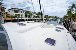 deck, Privilege 435, catamaran for sale