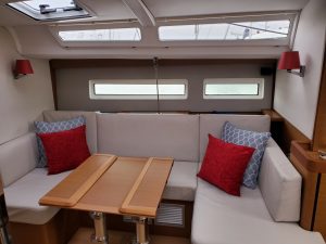 salon, Jeanneau, sailboat for sale