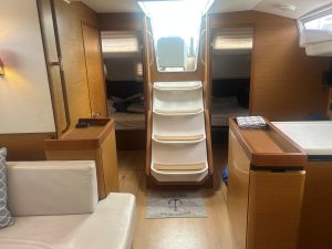 interior, Jeanneau, sailboat for sale