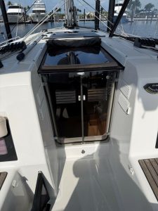 deck, Jeanneau, sailboat for sale
