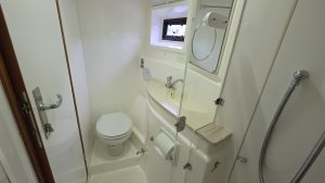 bath, Leopard 48, catamaran for sale