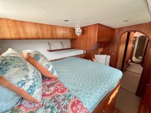 bed, PDQ 42 Antares, catamaran for sale