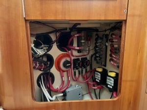electrical, PDQ 42 Antares, catamaran for sale