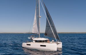underway, Lagoon 40, catamaran for sale
