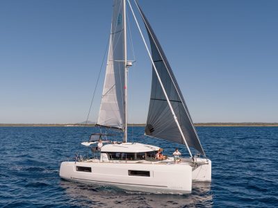 Lagoon 40, catamaran for sale