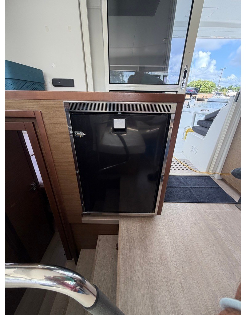interior, Lagoon 40, catamaran for sale
