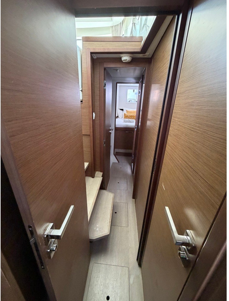 interior, Lagoon 40, catamaran for sale