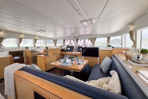salon, Lagoon 500, catamaran for sale