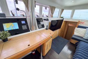 navigation station, Lagoon 500, catamaran for sale