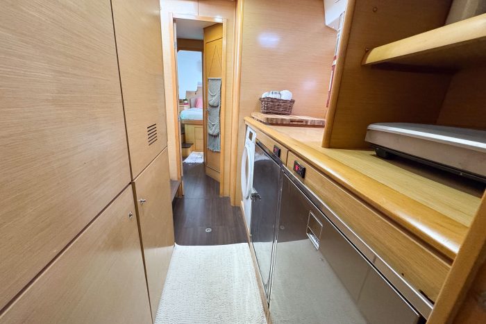 interior, Lagoon 500, catamaran for sale