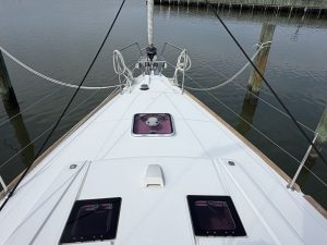 deck, Beneteau 41 Oceanis, sailboat for sale