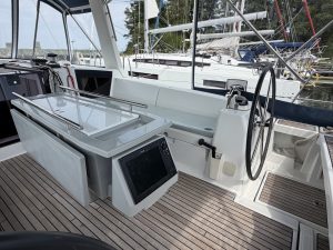 cockpit, Beneteau 41 Oceanis, sailboat for sale