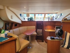 salon, Silverton, trawler for sale