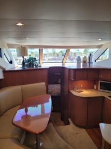 salon, Silverton, trawler for sale