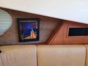 salon, Silverton, trawler for sale
