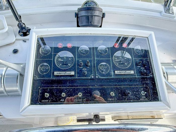 helm, Defever 49, trawler for sale