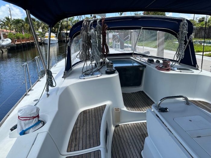 cockpit, Jeanneau, sailboat for sale