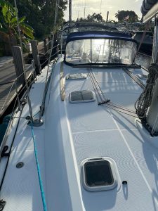 deck, Jeanneau, sailboat for sale
