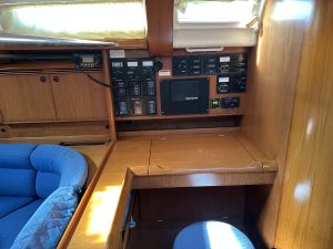 navigation station, Jeanneau, sailboat for sale
