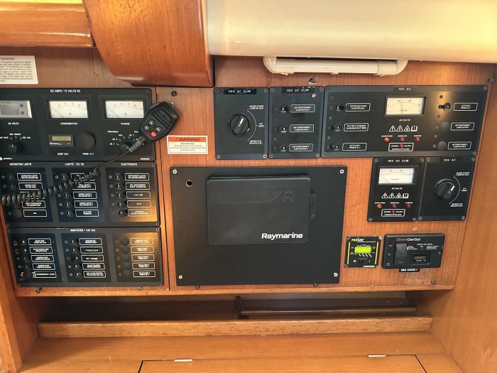 navigation station, Jeanneau, sailboat for sale